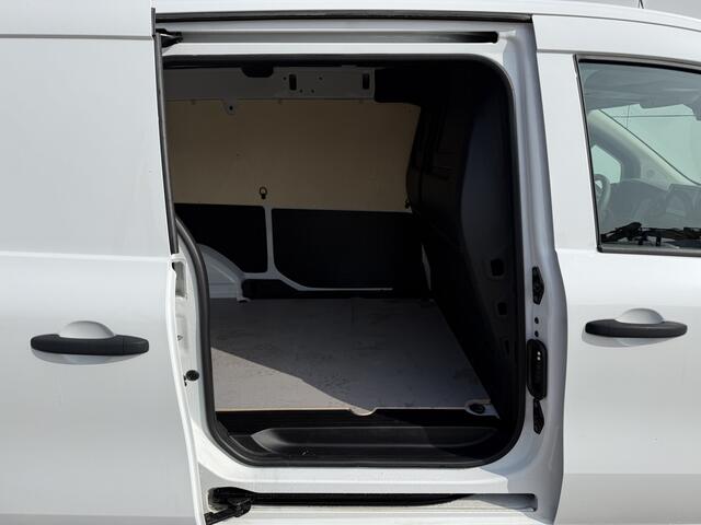 Mercedes-Benz eCitan 112 51kWh L2 Pro 284 WLTP MBUX Trekhaak 75kW Snelladen Apple Carplay Cruise Control Laadkabel