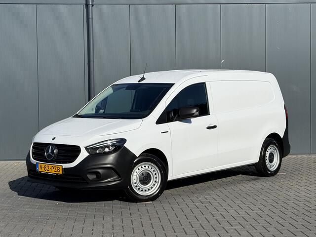 Mercedes-Benz eCitan 112 Pro L2H1 / 51 kWh / 2.469 KM / ** RIJKLAAR ** / LED HIGH PERFORMANCE KOPLAMPEN / CAMERA / ECC / TREKHAAK / STOELVERW