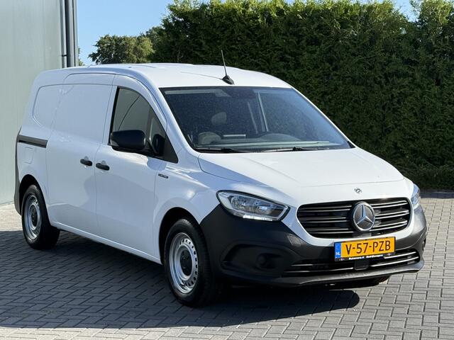 Mercedes-Benz eCitan 112 Pro 51 kWh / L2H1 / TREKHAAK / 3-ZITS / **3.698 KM!!** / CAMERA / CRUISE / ECC / CARPLAY