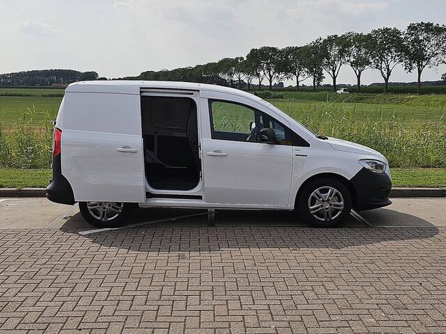 Mercedes-Benz eCitan 51kWh L1H1 Cruise control, Airco, Pdc, Carplay, Navi, Camera, Climate control, 51kWh, 290Km WLTP, Camera, 75kw-Snelladen, 3-Zits, Mbux, Trekhaak
