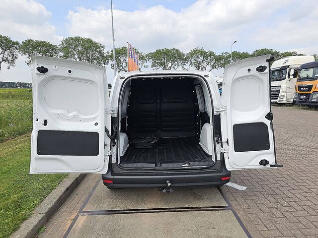 Mercedes-Benz eCitan 51kWh L1H1 Cruise control, Airco, Pdc, Carplay, Navi, Camera, Climate control, 51kWh, 290Km WLTP, Camera, 75kw-Snelladen, 3-Zits, Mbux, Trekhaak