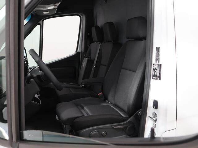 Mercedes-Benz eSprinter 414 GB L3 RWD PRO | 3 zits | Trekhaak | Stoelverwarming | Achteruitrijcamera |