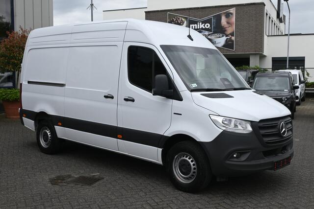 Mercedes-Benz eSprinter 314 L2H2 Pro 81kWh Smartphone integratie pakket, 115kW DC laden