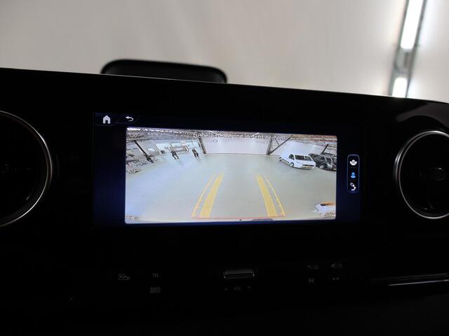 Mercedes-Benz eSprinter 414 GB L2 H2 PRO | 81 kWh | 4250 GVW | 2000 KG Trekhaak | Cruise-Controle | MBUX | Achteruitrijcamera | DC laden 115 kW | Smartphone integratie pakket |