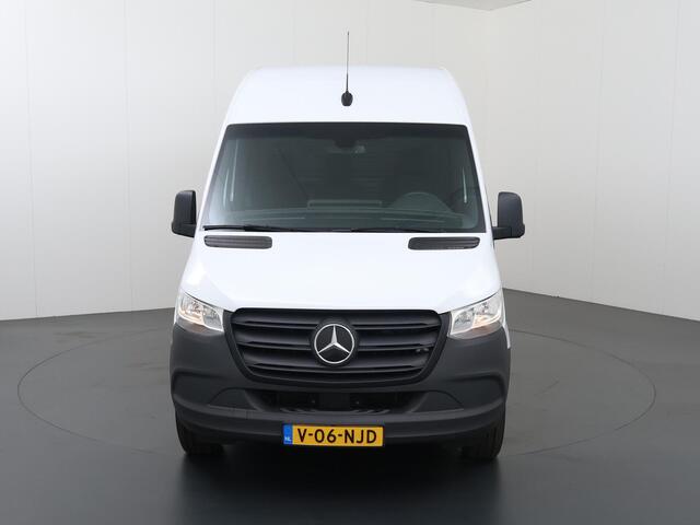 Mercedes-Benz eSprinter L2 H2 | 55 kWh | Parkeercamera | Bluetooth | Stoelverwarming | Keyless Go | Certified
