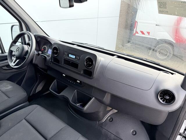 Mercedes-Benz eSprinter 112 L2H2 100% Elektrisch 55kWh 168km WLTP 80kw Snelladen Climate Control Camera Stoelverwarming