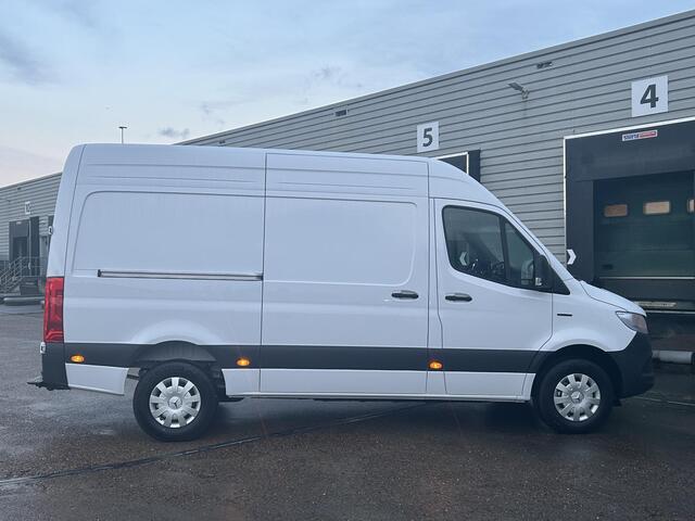 Mercedes-Benz eSprinter 320 L2 Pro 81kWh | Automaat | Cruise Control | Stoelverwarming | Navigatie | Airco