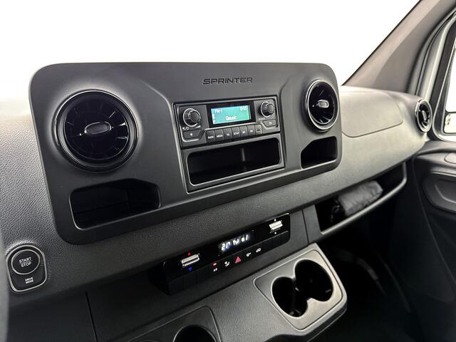 Mercedes-Benz eSprinter eSprinter L2H2 55 kWh Camera Stoelverwarming 168km actieradius Betimmering