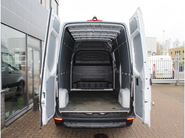 Mercedes-Benz eSprinter L2H2 47 kWh Elektrisch Aut. Airco/Cam