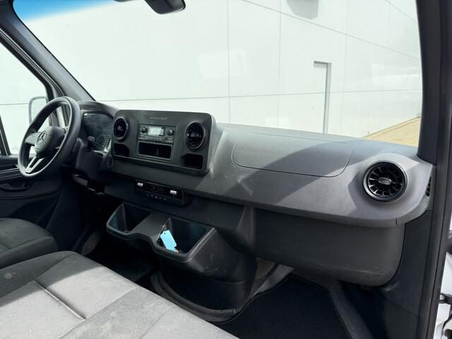 Mercedes-Benz eSprinter eSprinter L2H2 55 kWh L2H2 Elektrisch 168km WLTP 94% (SOH) Snelladen Laadkabel Climate Control Stoelverwarming