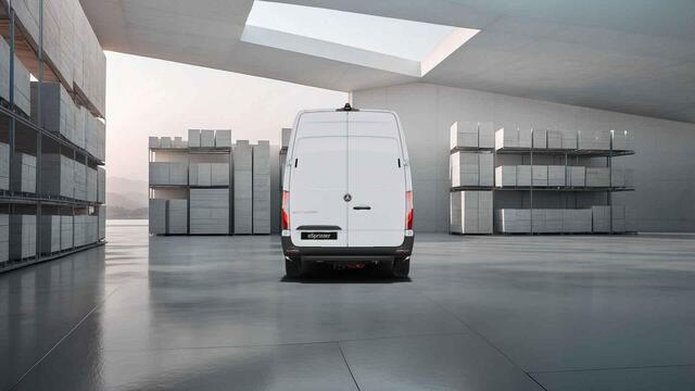 Mercedes-Benz eSprinter 320 L2 Pro 81kWh L2 H2 Snelladen 115 kWh