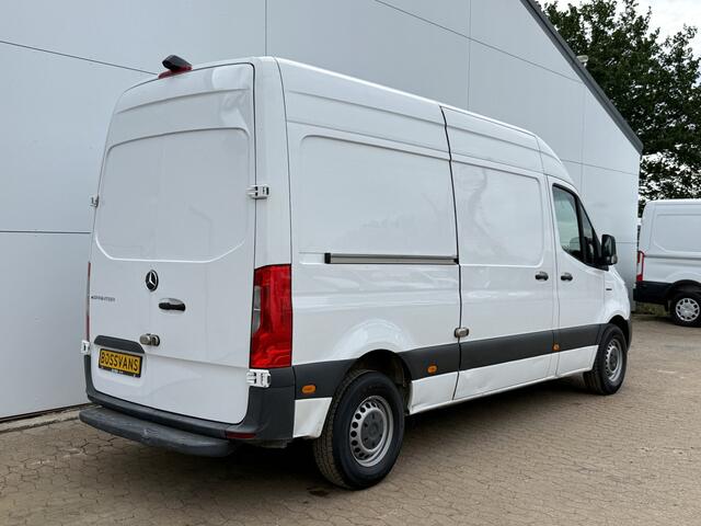 Mercedes-Benz eSprinter 312 55kWh L2H2 Elektrisch 168km WLTP 93.4% (SOH) 80kw Snelladen Climate Control Camera Stoelverwarming