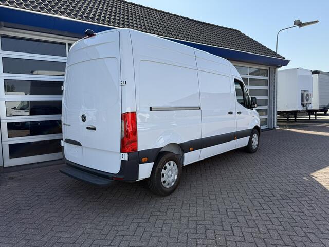 Mercedes-Benz eSprinter L2H2 47 kWh