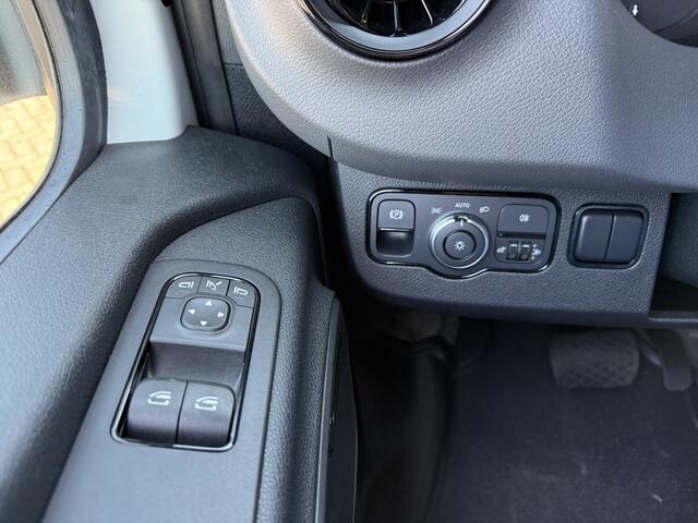 Mercedes-Benz eSprinter L2H2 47 kWh