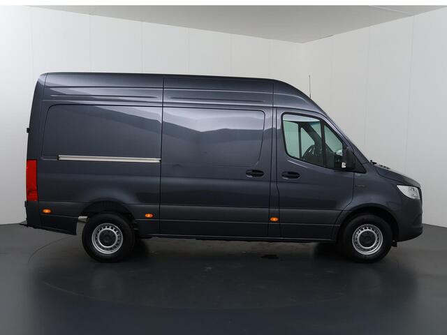 Mercedes-Benz eSprinter 314 | 81 KWH | L2 H2 | PRO TREKHAAK 2000KG. | STOELVERWARMING | ELK. STANDVERWARMING | PARKEERCAMERA | CERTIFIED