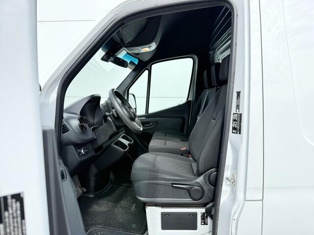 Mercedes-Benz eSprinter 312 55 kWh L2H2 Elektrisch 145km WLTP 92,6% (SOH) 80kw Snelladen Climate Control Camera