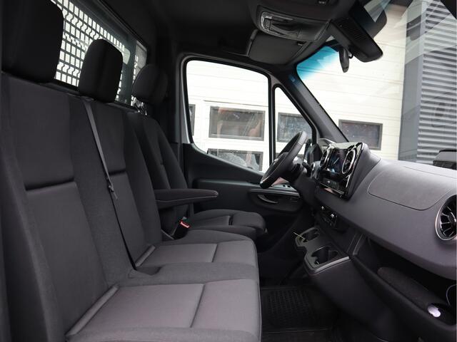 Mercedes-Benz eSprinter 320 81kWh L3 Open Laadbak 430 cm - Select - MBUX - Camera