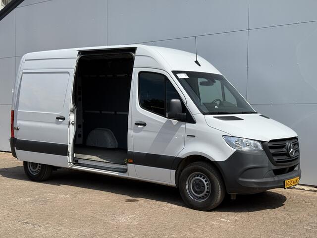 Mercedes-Benz eSprinter 312 55kWh L2H2 Elektrisch 145km WLTP 95% (SOH) 80kw Snelladen Climate Control Camera