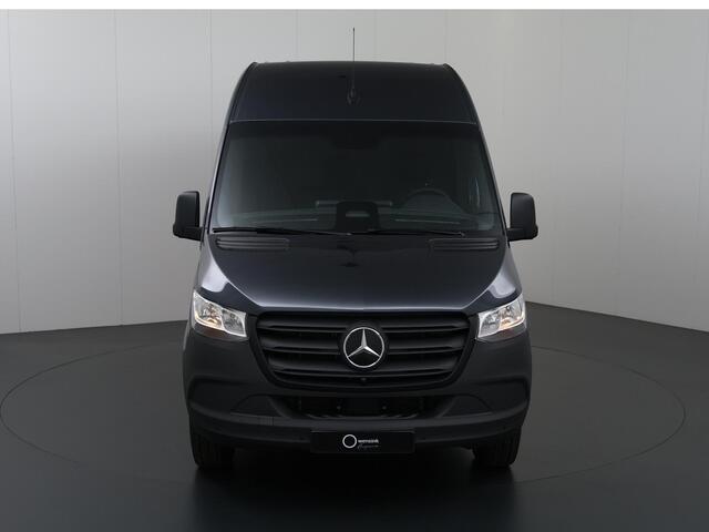 Mercedes-Benz eSprinter 414 | L2 H2 | PRO | 81kWh | CRUISE CONTROL | 3-ZITS | APPLE CARPLAY / ANDROID AUTO | STANDKACHEL | PARKEERCAMERA | 115 KWH SNELLADEN | TREKHAAK
