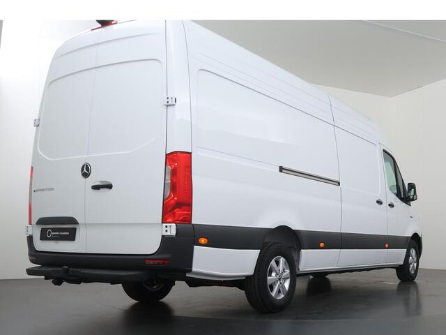 Mercedes-Benz eSprinter 314 / 414 L3 Pro 113 kWh 4250 GVW | LM Velgen | Trekhaak | 2-zits | Stoelverwarming | Betimmering | Parkeercamera | Certified