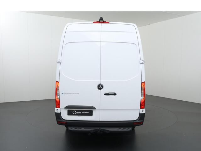 Mercedes-Benz eSprinter 314 / 414 L3 Pro 113 kWh 4250 GVW | LM Velgen | Trekhaak | 2-zits | Stoelverwarming | Betimmering | Parkeercamera | Certified