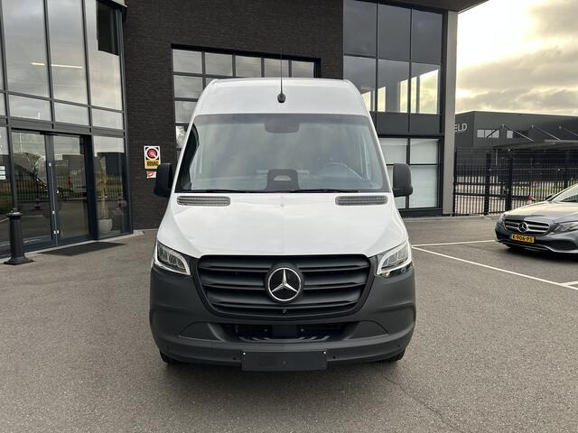 Mercedes-Benz eSprinter 320 L2 H2 Select 81kWh / Snel laden 115Kw / LED / Distronic / Carplay / Navigatie / Camera / LMV / 270 Graden achterdeuren