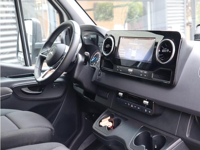 Mercedes-Benz eSprinter 420 81kWh Select Bakwagen - Laadklep 4.250 KG - L3 WB 433 cm