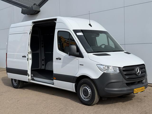 Mercedes-Benz eSprinter 312 55kWh L2H2 Elektrisch 168 km WLTP 97,1% (SOH) 80kW Snelladen Climate Control Camera Stoelverwarming Laadkabel