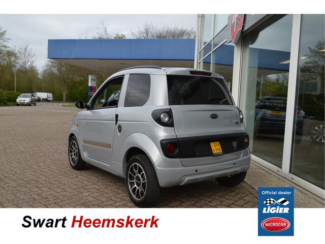 Microcar M.GO Brommobiel Premium DCI Automaat | 1e eigenaar