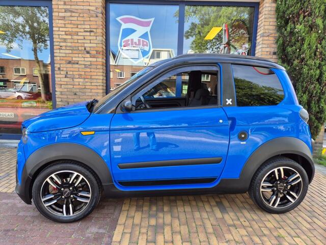 Microcar M.GO 6 X COLORPACK RED + AIRCONDITIONING