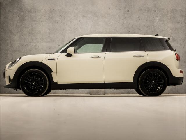 Mini CLUBMAN Mini 1.5 One Pepper Business Sport Automaat (NAVIGATIE, CLIMATE, STOELVERWARMING, GETINT GLAS, SPORTSTOELEN, CRUISE, PARKEERSENSOREN, NIEUWSTAAT)