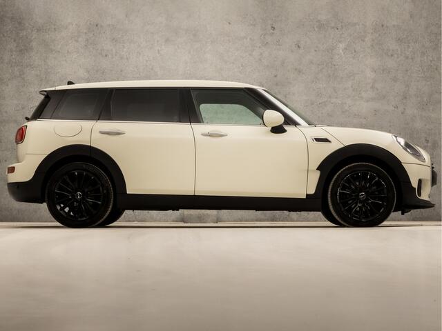 Mini CLUBMAN Mini 1.5 One Pepper Business Sport Automaat (NAVIGATIE, CLIMATE, STOELVERWARMING, GETINT GLAS, SPORTSTOELEN, CRUISE, PARKEERSENSOREN, NIEUWSTAAT)