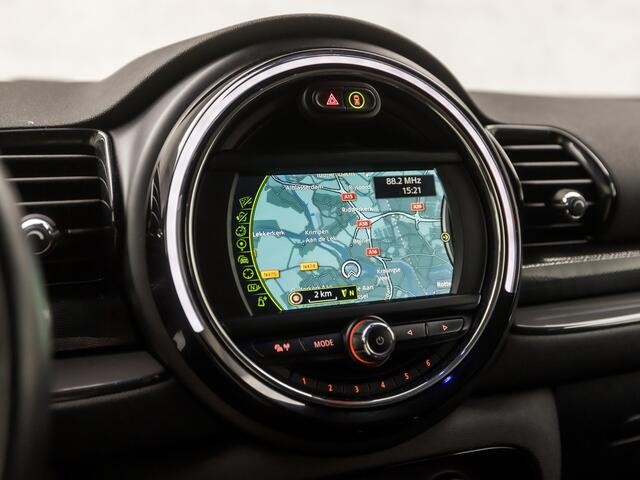 Mini CLUBMAN Mini 1.5 One Pepper Business Sport Automaat (NAVIGATIE, CLIMATE, STOELVERWARMING, GETINT GLAS, SPORTSTOELEN, CRUISE, PARKEERSENSOREN, NIEUWSTAAT)