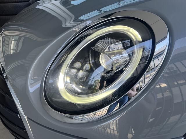 Mini CLUBMAN Mini 1.5 One Chili | AUTOMAAT | SCHUIF/KANTELDAK | CARPLAY/ANDROID | CAMERA | NAVI | ADAPTIVE CRUISE CONTROL | KEYLESS | CLIMATE CONTROL | PDC V+A | LMV 18'' | STOELVERWARMING