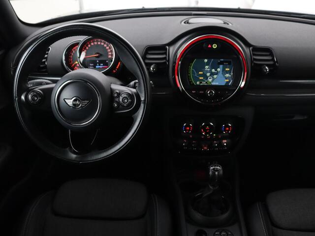 Mini CLUBMAN 1.5 One Chili Plus | Full LED | Navigatie | Climate control | Keyless | Bluetooth | Leder/Stof | Park Assist | Cruise control