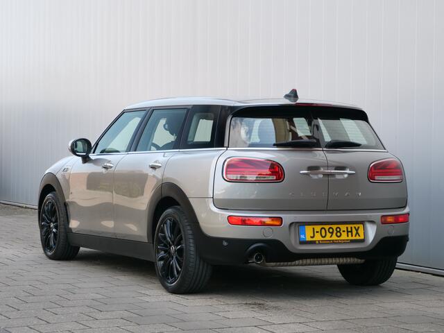 Mini CLUBMAN Mini 1.5 102pk One Business Edition Navigatie / Parkeersensoren / 17 inch