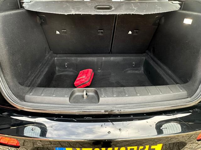 Mini CLUBMAN ONE 1.5 APK 09-12-2027 Apple Carplay