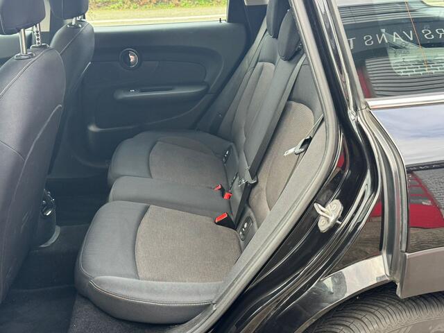 Mini CLUBMAN ONE 1.5 APK 09-12-2027 Apple Carplay