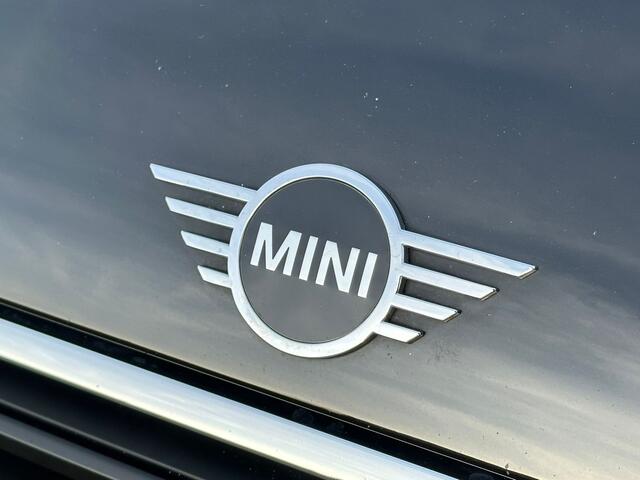 Mini CLUBMAN ONE APK 24-03-2027 APK 24-03-2027 Apple Carplay