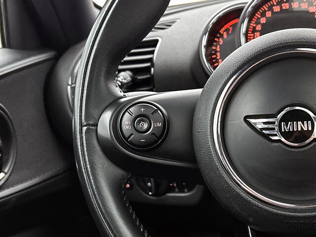 Mini CLUBMAN Mini 1.5 One Business Edition / Airco-ecc / Navigatie / Panorama schuifdak / Leder / Cruise-ctr. / Apk 10-2026