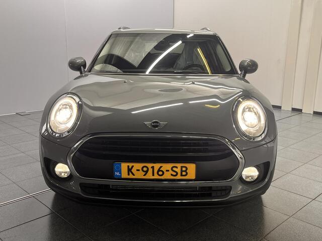 Mini CLUBMAN 1.5 One Chili Serious Business Navigatie, Applecarpl./Andr. Auto, Climate/Cruise Control