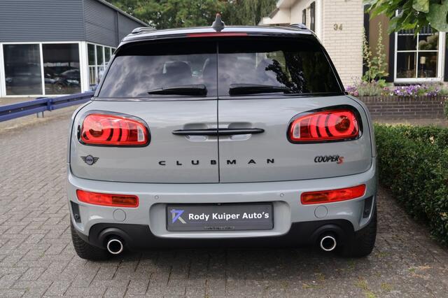 Mini CLUBMAN 2.0 Cooper S Pepper (192pk) HUD/18inch/Keyless/LED/ACC/Sfeerverlichting