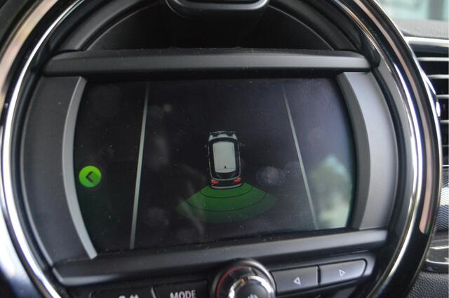 Mini CLUBMAN One Salt / Cruise Control / PDC / Navigatie / Multifunctioneel stuurwiel