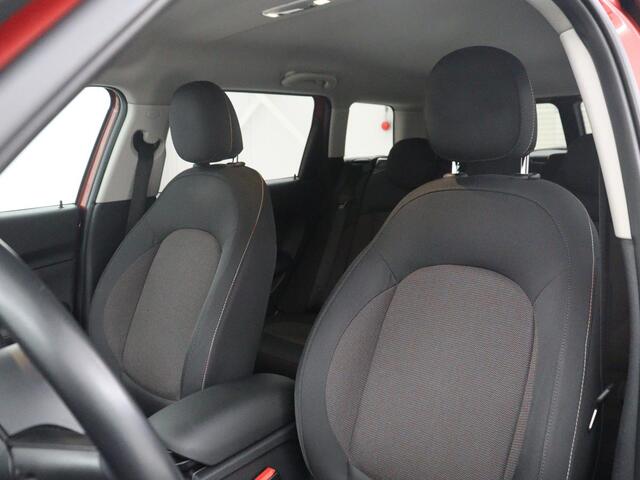 Mini CLUBMAN 1.5 One Salt | Cruise control | Navigatie | Bluetooth | Climate control | NAP 88.741km. | 16" velgen