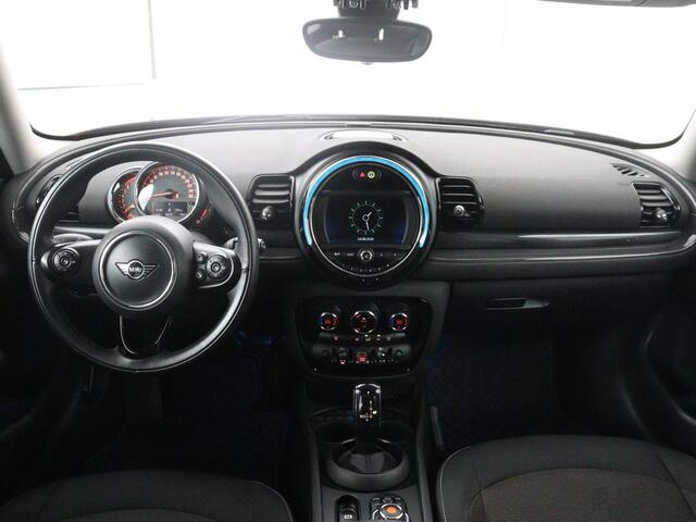 Mini CLUBMAN 1.5 One Salt | Cruise control | Navigatie | Bluetooth | Climate control | NAP 88.741km. | 16" velgen