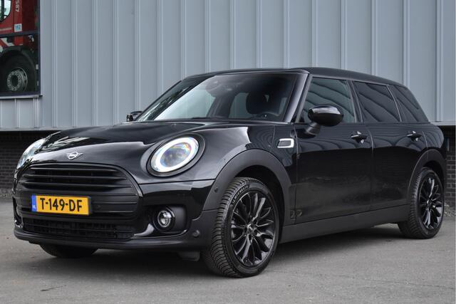 Mini CLUBMAN 1.5 One Aut. | Xenon/LED | Stoelverwarming | Keyless | Navi | DAB | Black Pack
