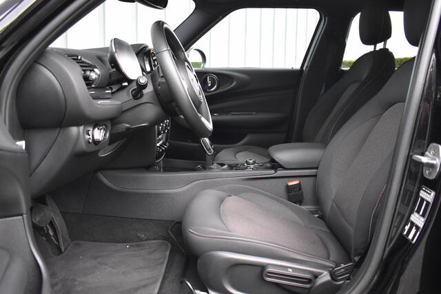 Mini CLUBMAN 1.5 One Aut. | Xenon/LED | Stoelverwarming | Keyless | Navi | DAB | Black Pack