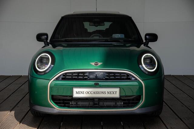 Mini COOPER 3-deurs C Aut. Favoured
