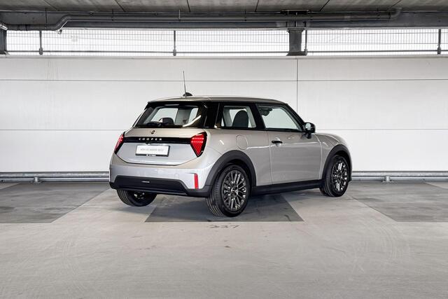 Mini COOPER 3-deurs 1.5 Cooper C Essential | Pakket XS | Dak in carrosseriekleur