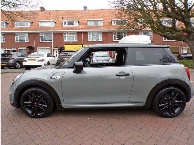 Mini COOPER Mini 1.5 Dalston Edition Carplay/Panodak/Ned auto